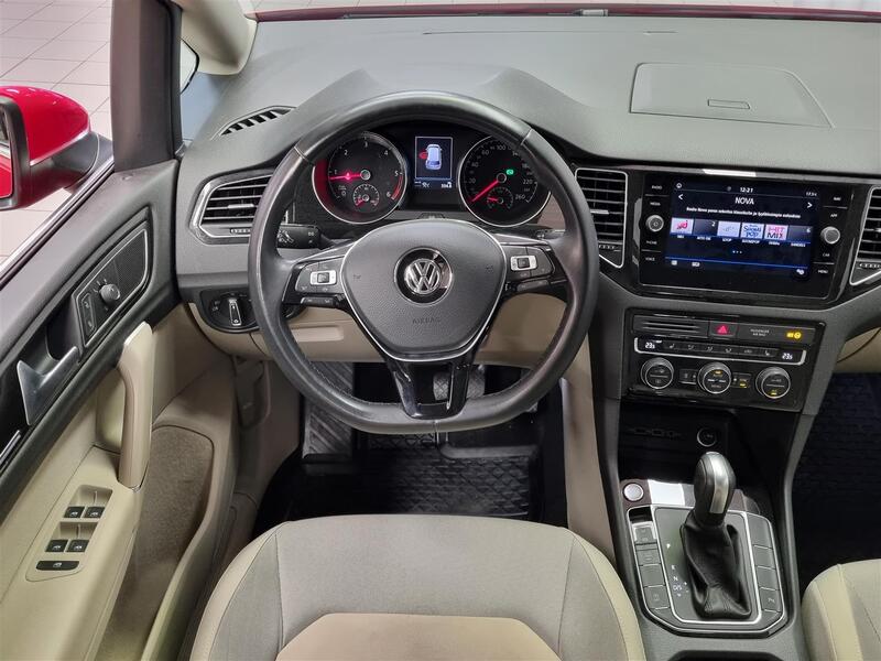 Volkswagen Golf Sportsvan vaihtoauto