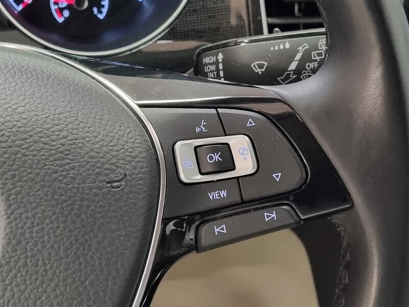 Volkswagen Golf Sportsvan vaihtoauto