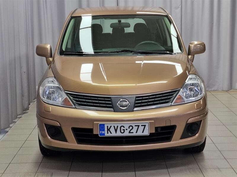 Nissan Tiida vaihtoauto