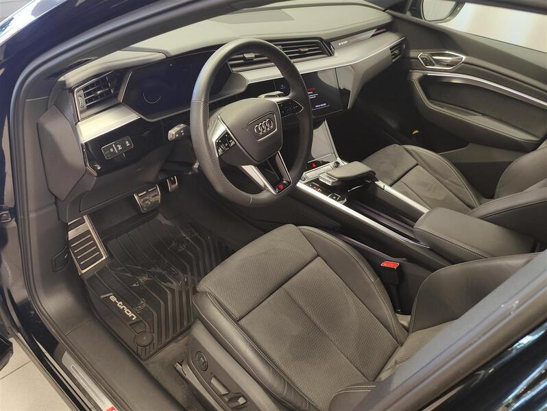 Audi Q8 e-tron vaihtoauto