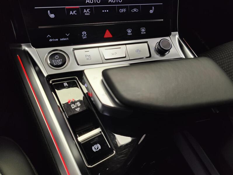 Audi Q8 e-tron vaihtoauto