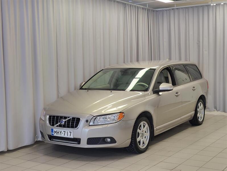 Volvo V70 vaihtoauto