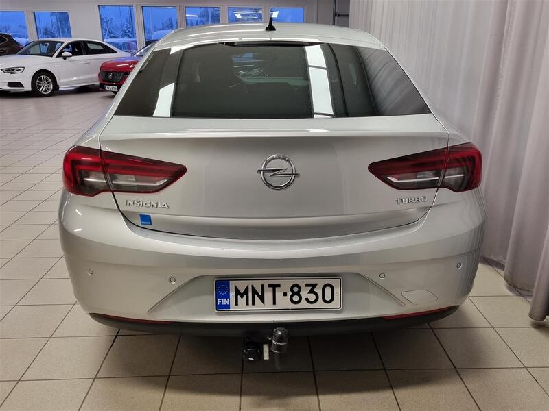 Opel Insignia vaihtoauto