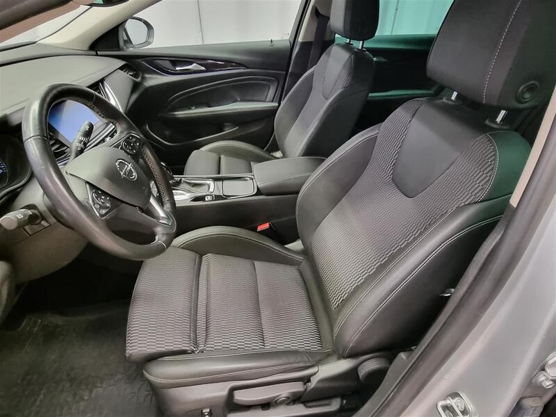 Opel Insignia vaihtoauto