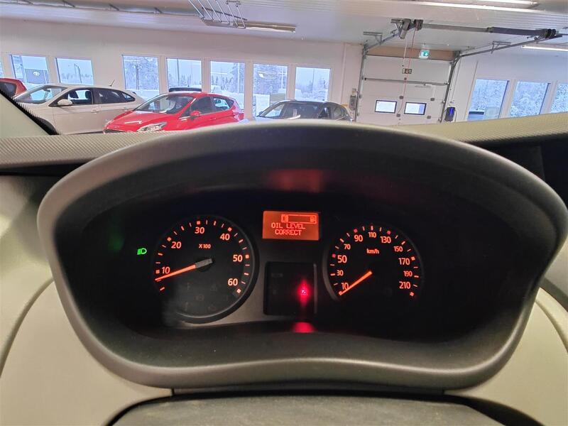 Nissan Primastar vaihtoauto