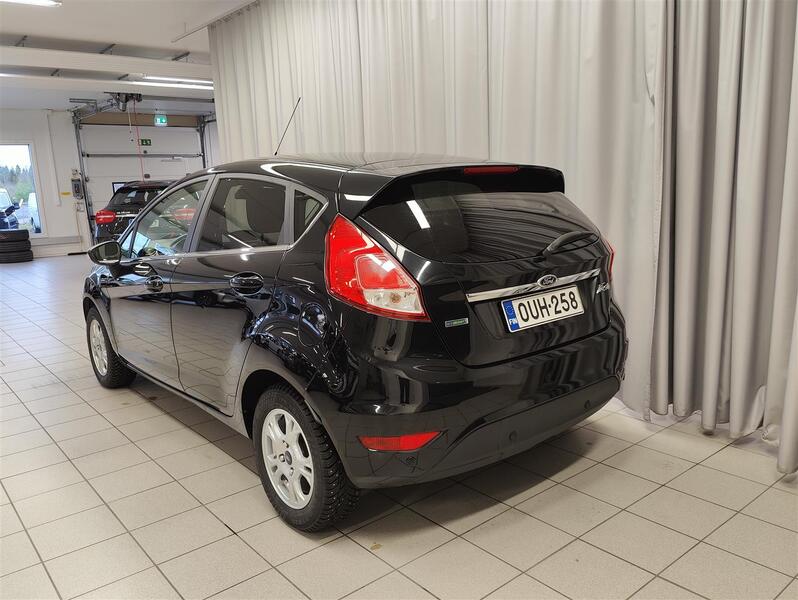 Ford Fiesta vaihtoauto