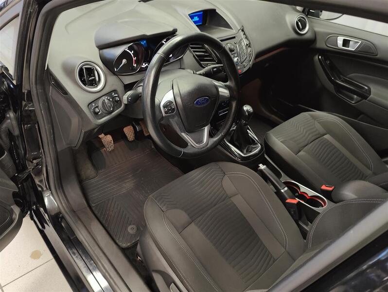 Ford Fiesta vaihtoauto