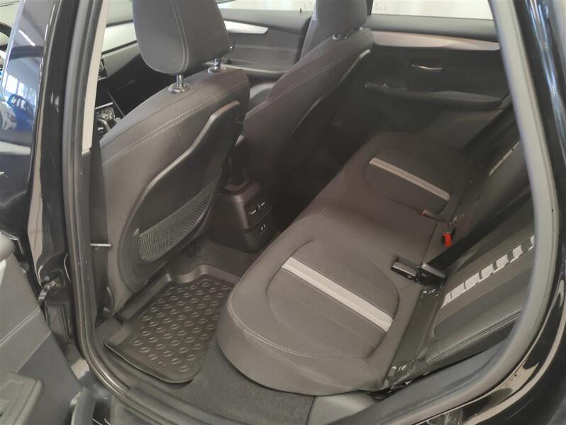 BMW 225 vaihtoauto