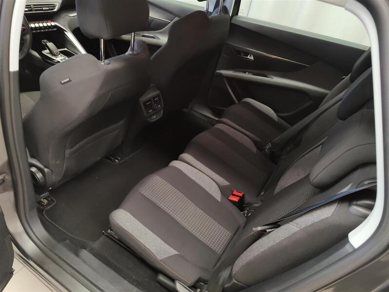 Peugeot 5008 vaihtoauto