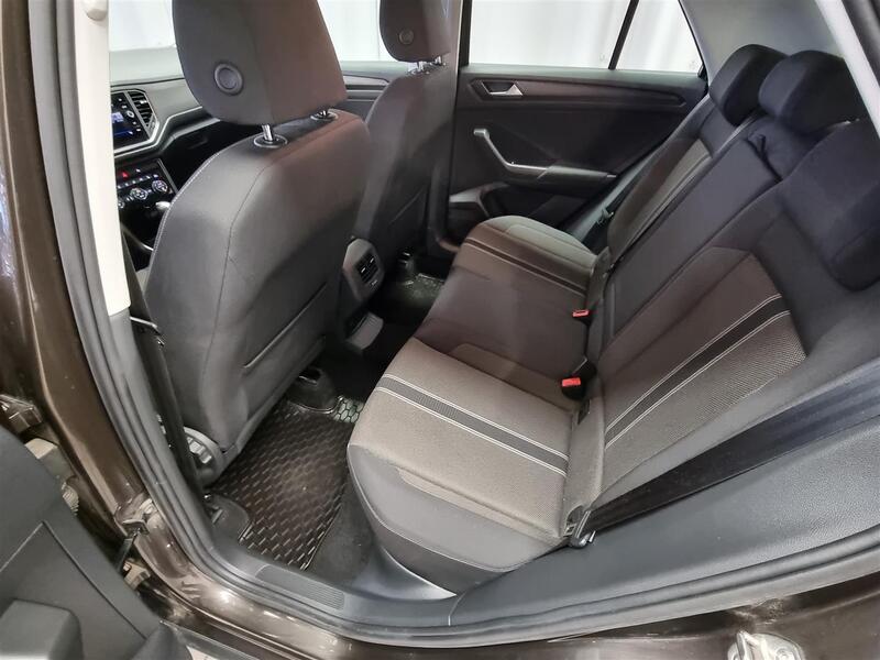 Volkswagen T-Roc vaihtoauto