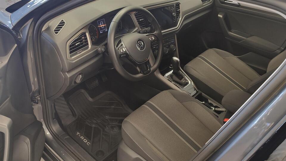 Volkswagen T-Roc vaihtoauto