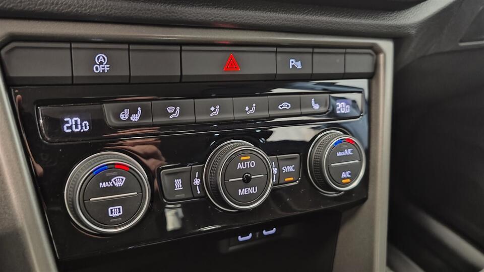 Volkswagen T-Roc vaihtoauto