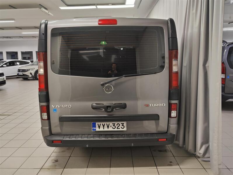 Opel Vivaro vaihtoauto