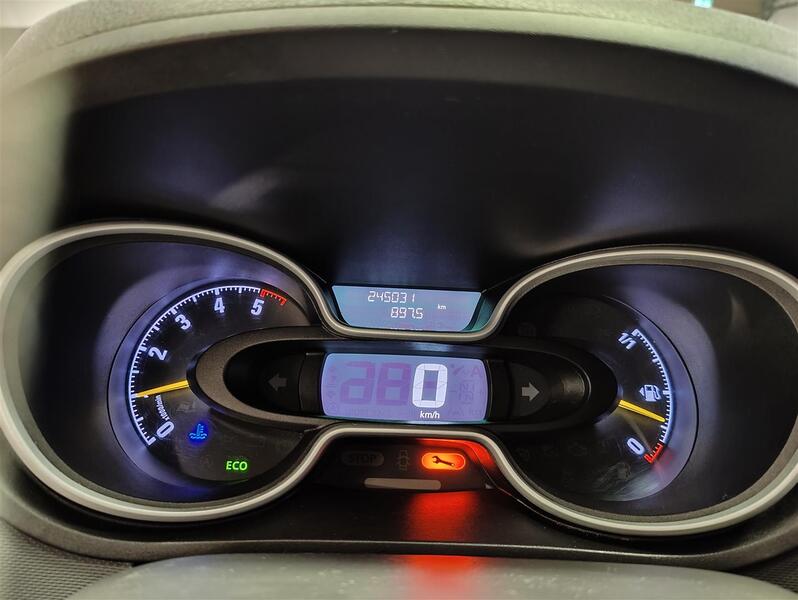 Opel Vivaro vaihtoauto