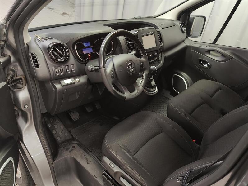 Opel Vivaro vaihtoauto