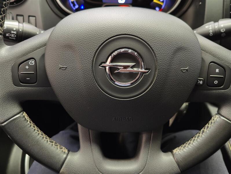 Opel Vivaro vaihtoauto