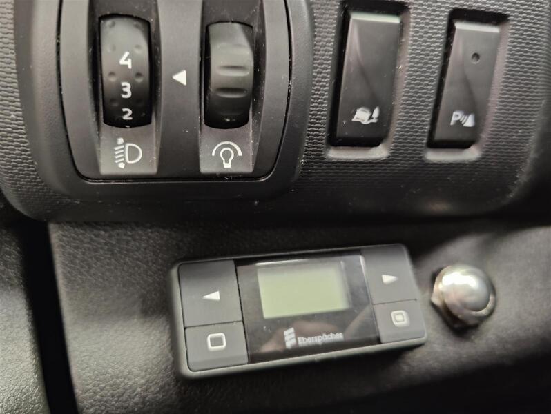 Opel Vivaro vaihtoauto