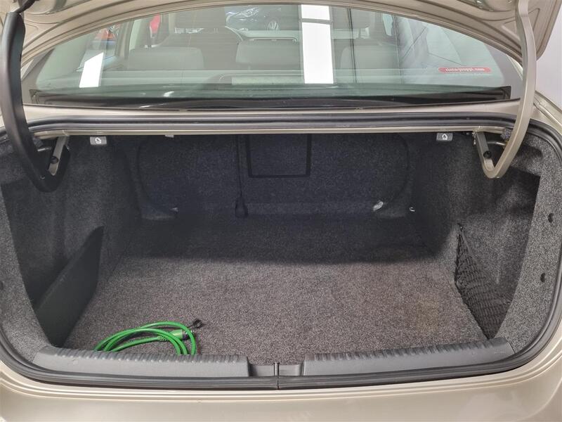 Volkswagen Jetta vaihtoauto