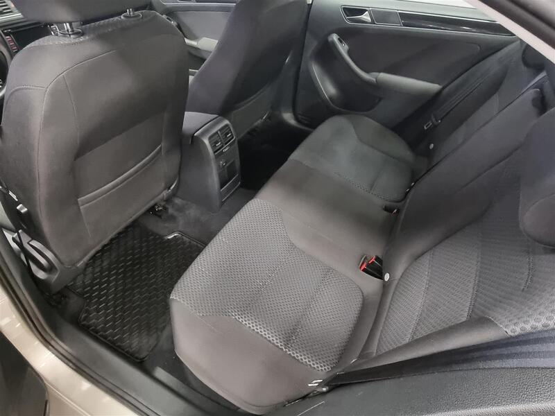 Volkswagen Jetta vaihtoauto