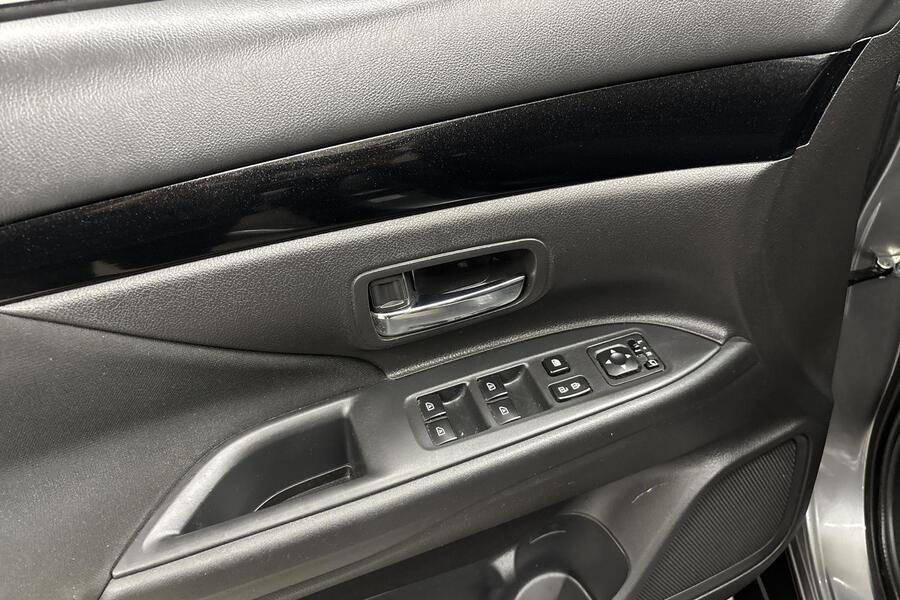 Mitsubishi Outlander vaihtoauto