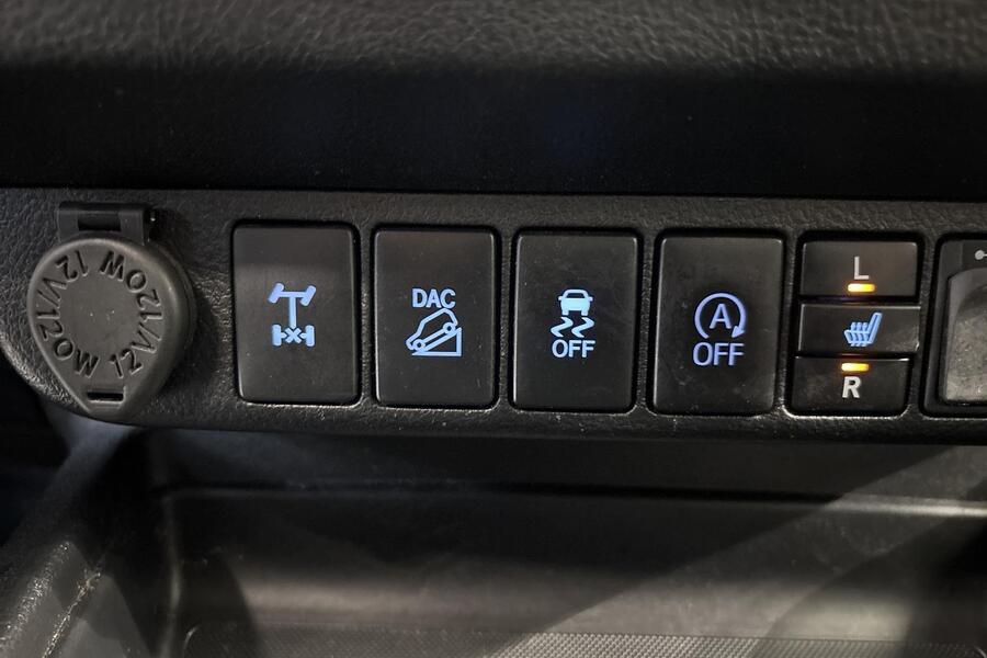 Toyota Hilux vaihtoauto