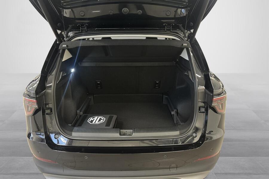 MG MGS5 EV vaihtoauto