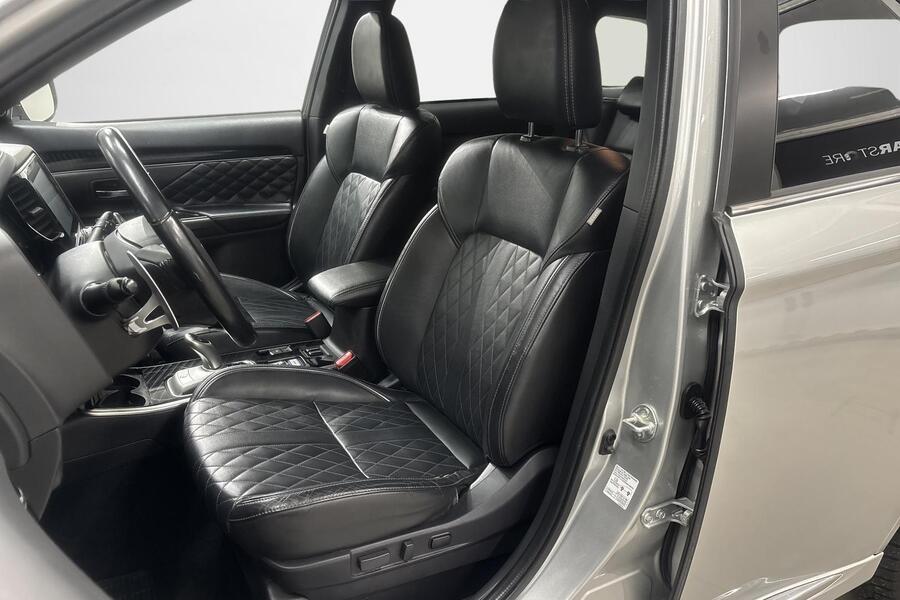 Mitsubishi Outlander PHEV vaihtoauto