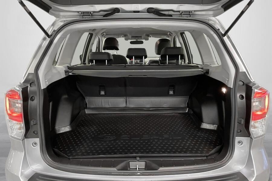 Subaru Forester vaihtoauto