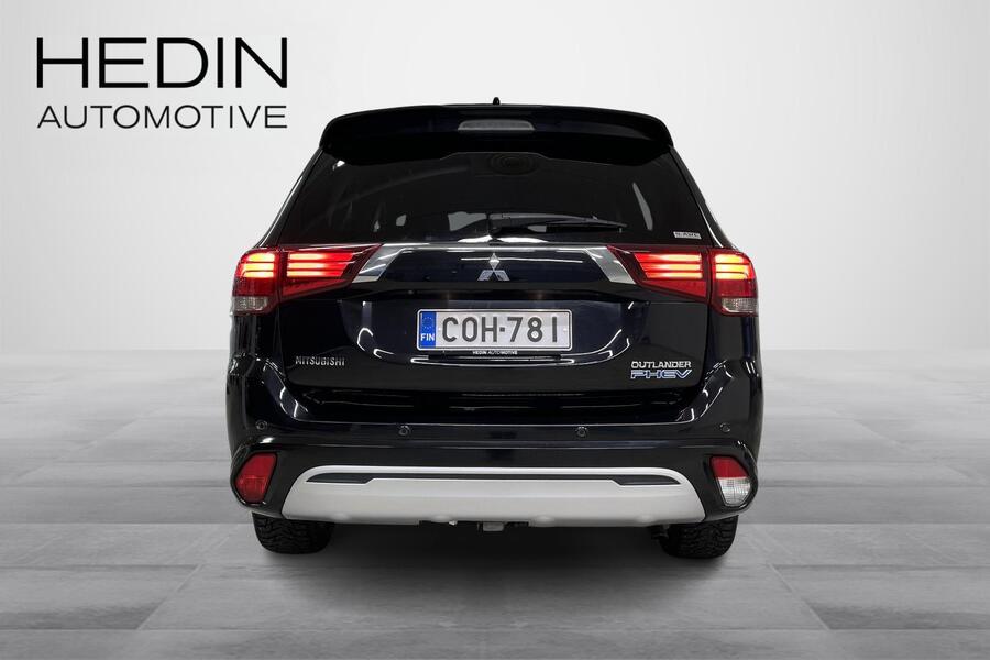Mitsubishi Outlander PHEV vaihtoauto