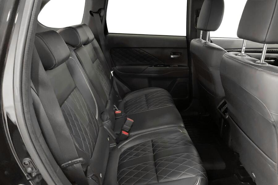 Mitsubishi Outlander PHEV vaihtoauto