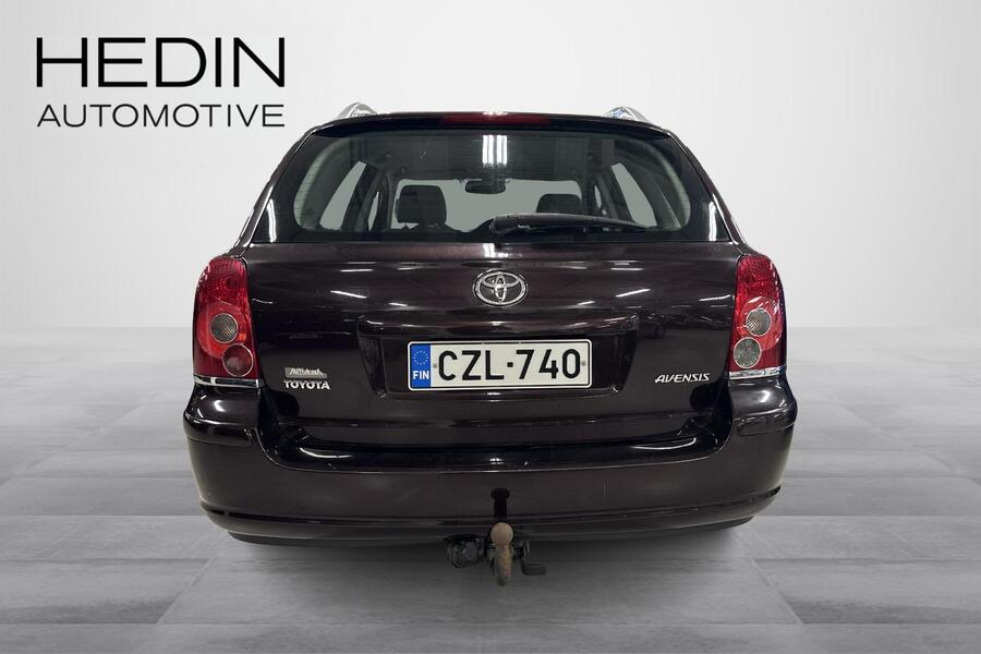 Toyota Avensis vaihtoauto