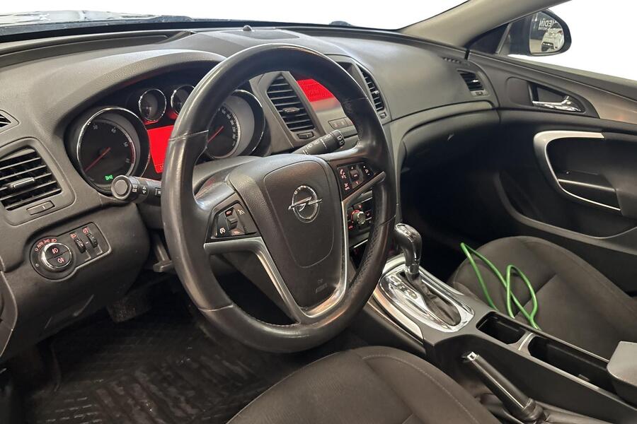 Opel Insignia vaihtoauto