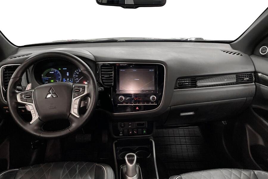 Mitsubishi Outlander PHEV vaihtoauto