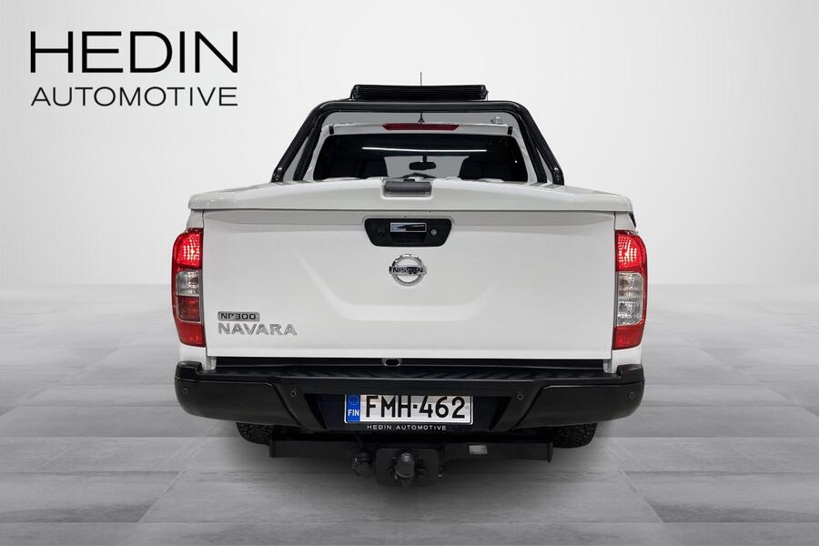 Nissan Navara vaihtoauto