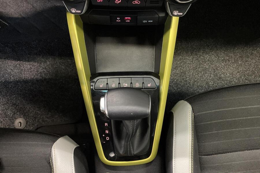 Kia Stonic vaihtoauto