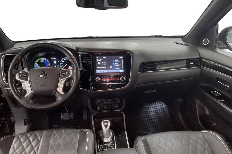 Mitsubishi Outlander PHEV vaihtoauto