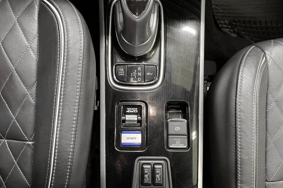 Mitsubishi Outlander PHEV vaihtoauto
