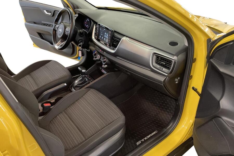 Kia Stonic vaihtoauto