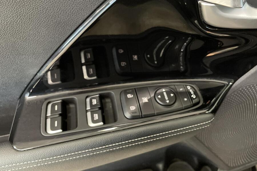 Kia Niro plug-in vaihtoauto