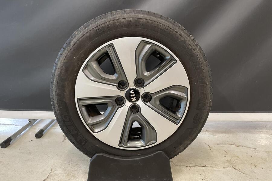 Kia Niro plug-in vaihtoauto