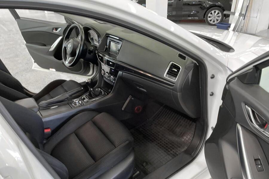 Mazda 6 vaihtoauto