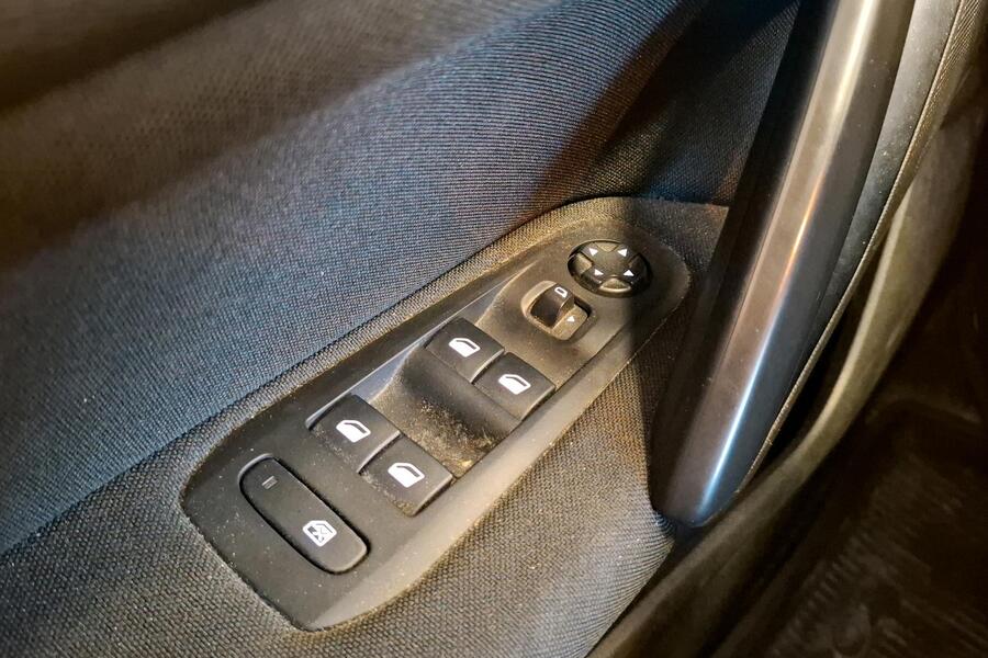 Peugeot 308 vaihtoauto