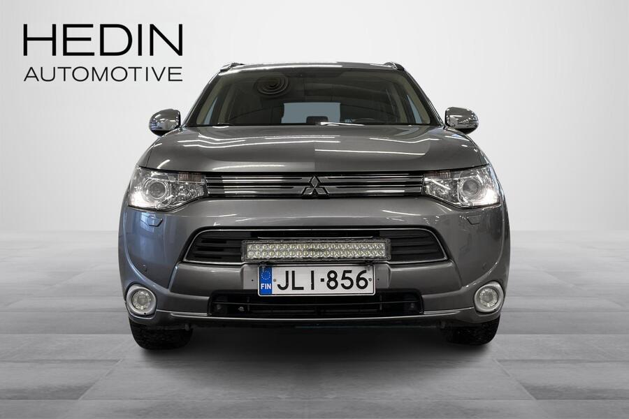 Mitsubishi Outlander PHEV vaihtoauto