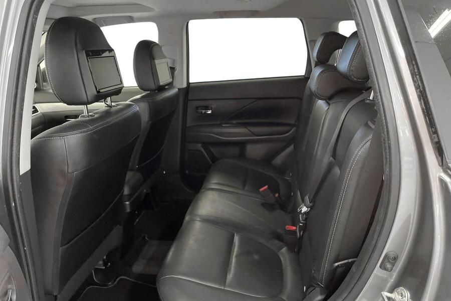 Mitsubishi Outlander PHEV vaihtoauto