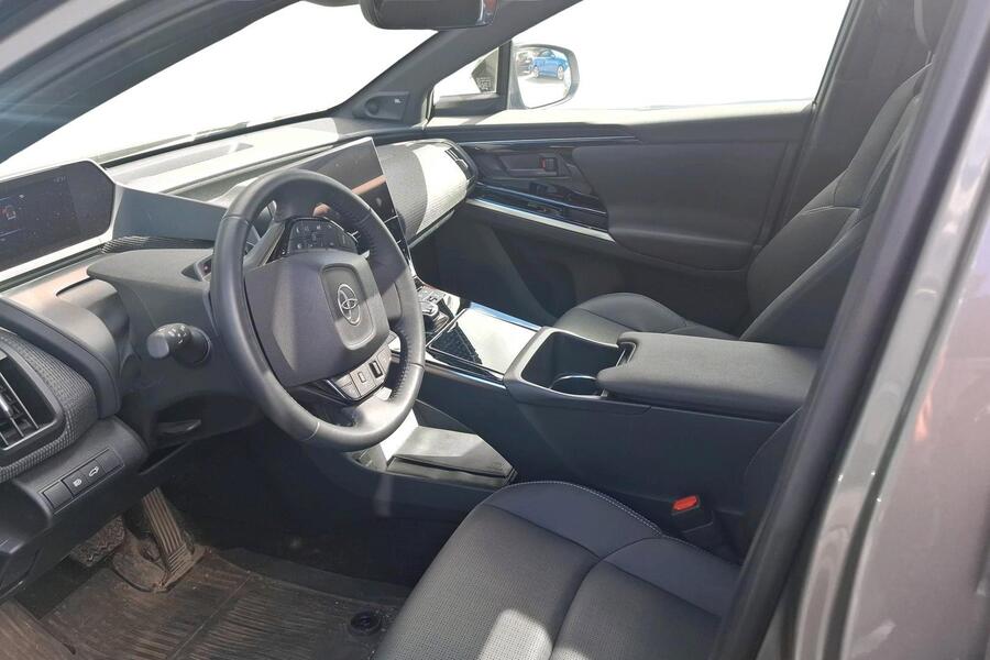 Toyota bZ4X vaihtoauto