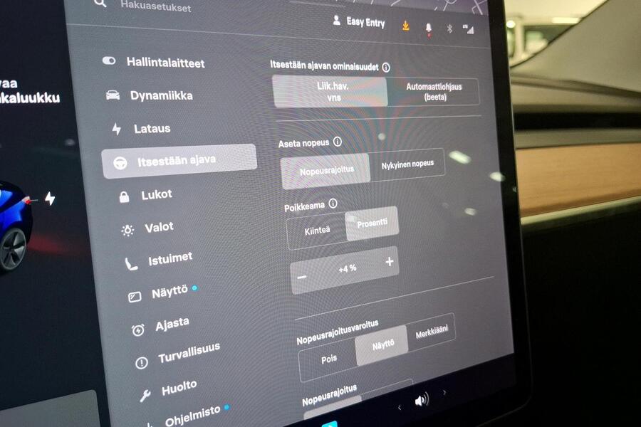 Tesla Model 3 vaihtoauto