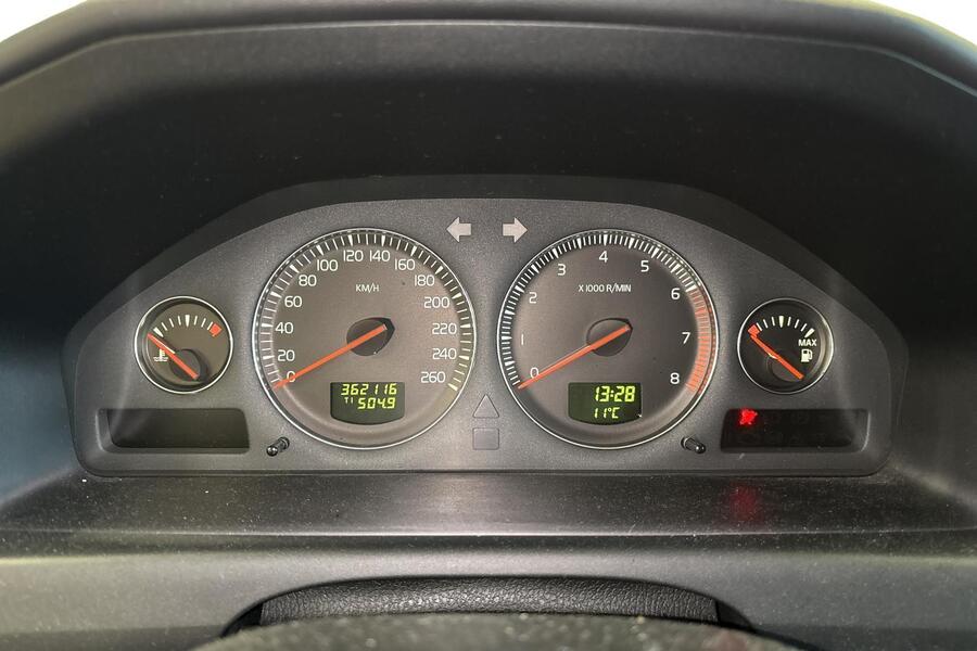 Volvo V70 vaihtoauto