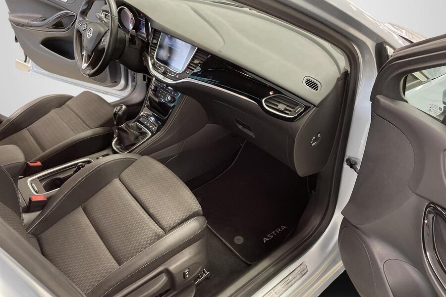 Opel Astra vaihtoauto