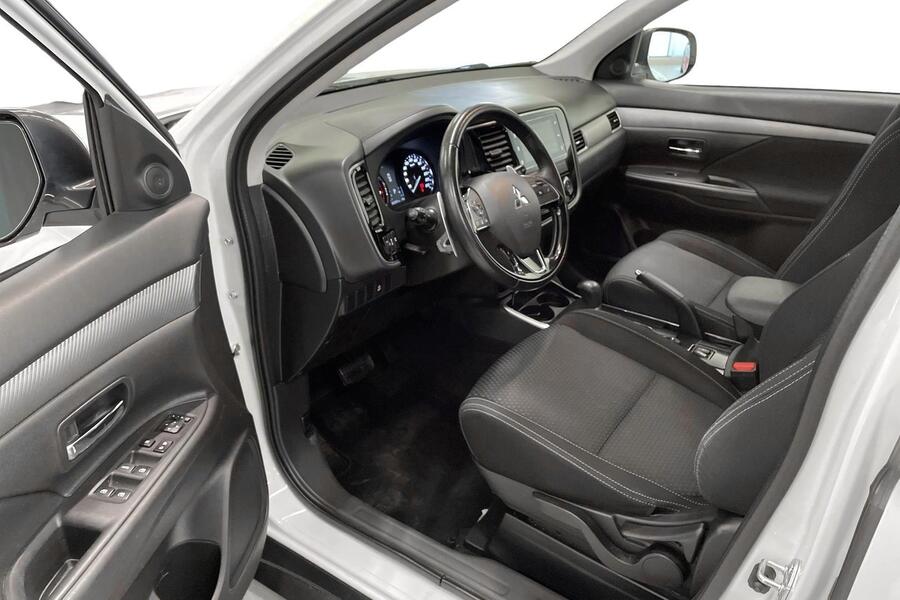 Mitsubishi Outlander vaihtoauto