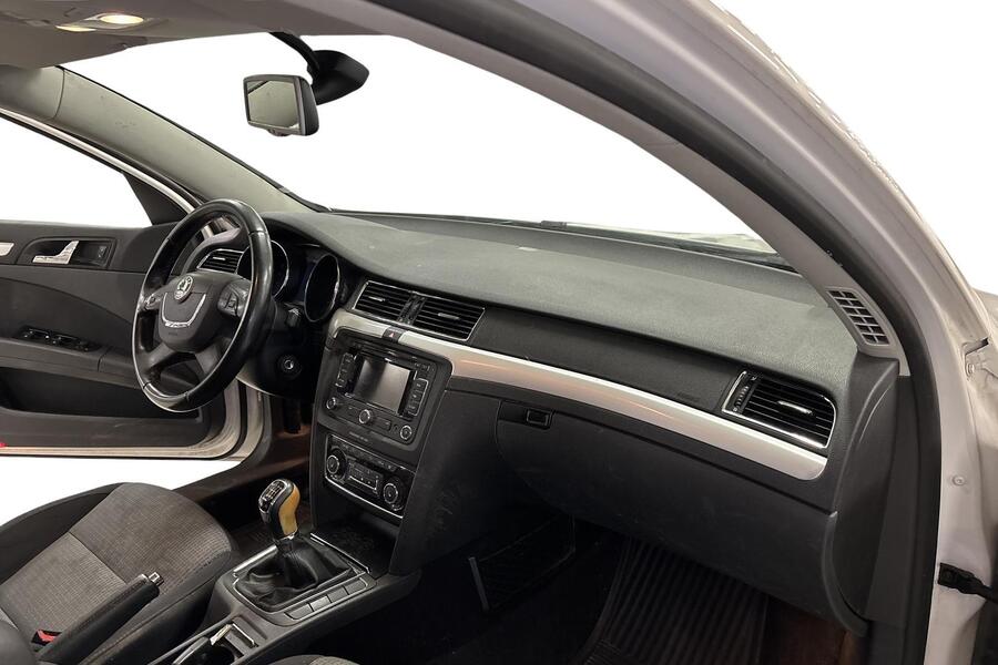 Skoda Superb vaihtoauto